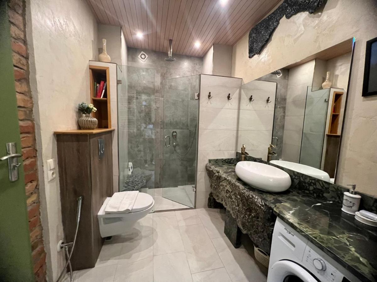 T2&T3 Apartments Levanto Tbiliszi Kültér fotó